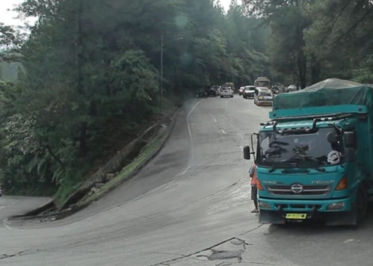 Jalur Sitinjau Lauik di Padang