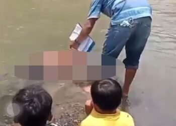 Geger! Penemuan Mayat Tersangkut di Aliran Sungai di Agam