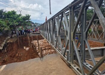 Jembatan Darurat di Jalur Lintas Sumatera Bungo Hampir Rampung, Siap Uji Coba Besok