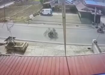 Mobil Tabrak Pejalan Kaki hingga Terpental di Jalan Padang-Bukittinggi