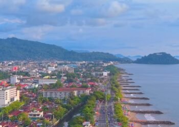 123 Ribu Lebih Wisatawan Kunjungi Padang Saat Libur Lebaran