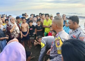 Remaja Asal Solok Hilang Terseret Ombak di Padang