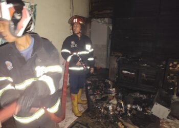 Satu Rumah di Padang Hangus Terbakar Gegar Korsleting Listrik