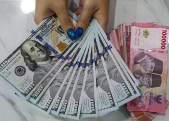 Rupiah Makin Melemah di Pasar Luar Negeri, Dolar Kini Tembus Rp17.200