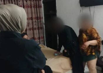 16 Orang Bukan Suami Istri Terciduk dalam Kamar Hotel di Padang
