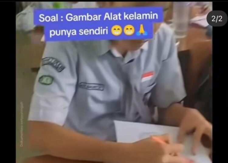 Tangkap layar video siswa diminta menggambar alat kelamin.