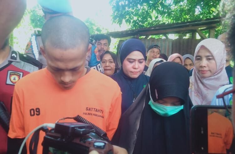 Sejoli tersangka aborsi janin 7 bulan di Padang Pariaman. (foto: Rehasa/Kabarminang.com).