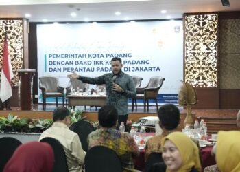 Fadly Amran Sampaikan Program Unggulan kepada Perantau Padang di Jakarta