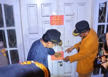 Tak Punya Izin dan Meresahkan Masyarakat, Pemko Payakumbuh Segel Kafe Nakal