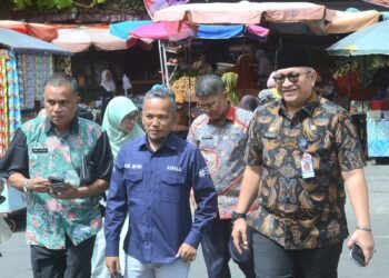 Tinjau Pasar Raya Padang Fase VII, Ombudsman Pastikan Semua PKL Dapat Tempat