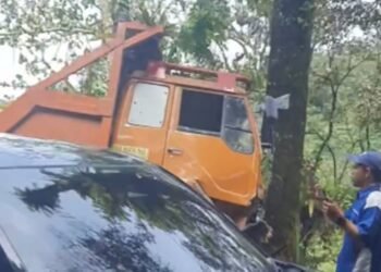 Kecelakaan Beruntun di Padang Panjang, Satu Mobil Masuk Jurang