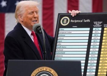 Pakar Ekonomi Unand: Tarif Impor Trump Ancam Ekonomi Indonesia