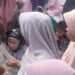 Video: Pemotor Wanita Jatuh dari Motor di Padang, Disebut-sebut Gegara Didorong Petugas