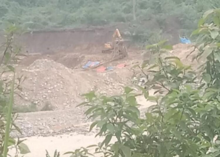 Lokasi tambang emas ilegal di Silaping, Kecamatan Ranah Batahan, Pasaman Barat.