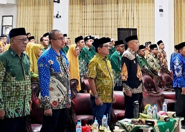Bupati Padang Pariaman, John Kenedy Azis, menghadiri halalbihalal Muhammadiyah Padang Pariaman di Hall IKK Parit Malintang pada Kamis (1/5). Foto: Pemkab Padang Pariaman