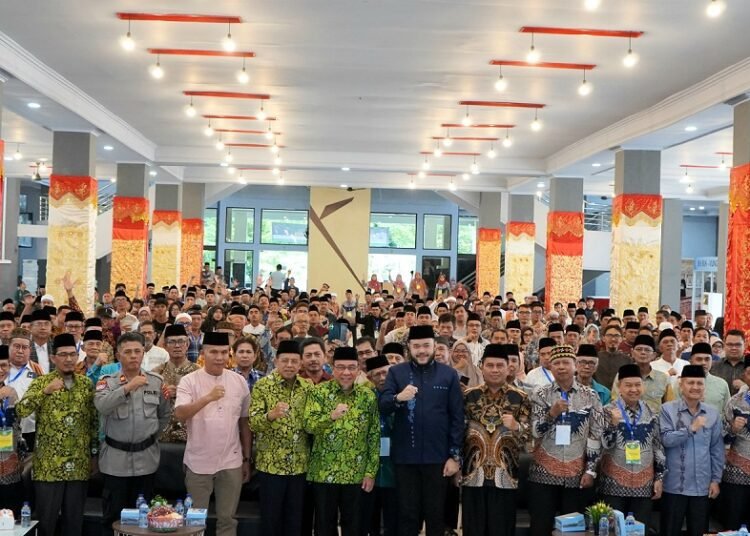 Musyawarah Daerah (Musda) X Dewan Masjid Indonesia (DMI) Kota Padang di Gedung Youth Center Bagindo Aziz Chan, Minggu (11/5).