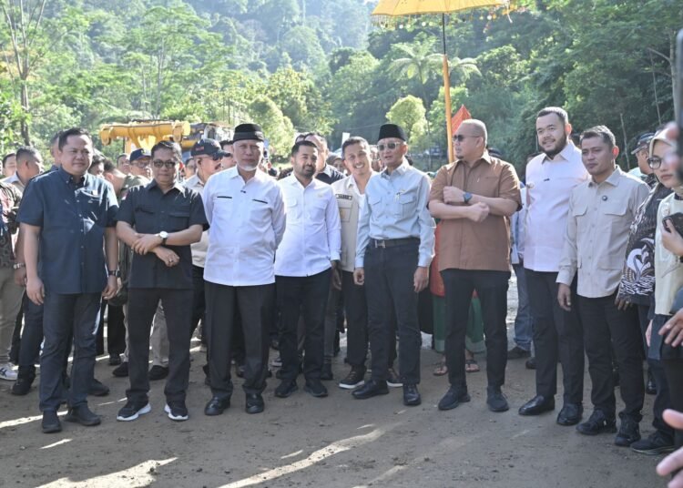 Menteri PUPR Doddy Hanggodo saat acara peletakan batu pertama Flyover Sitinjau Lauik, Sabtu (3/5/2025).