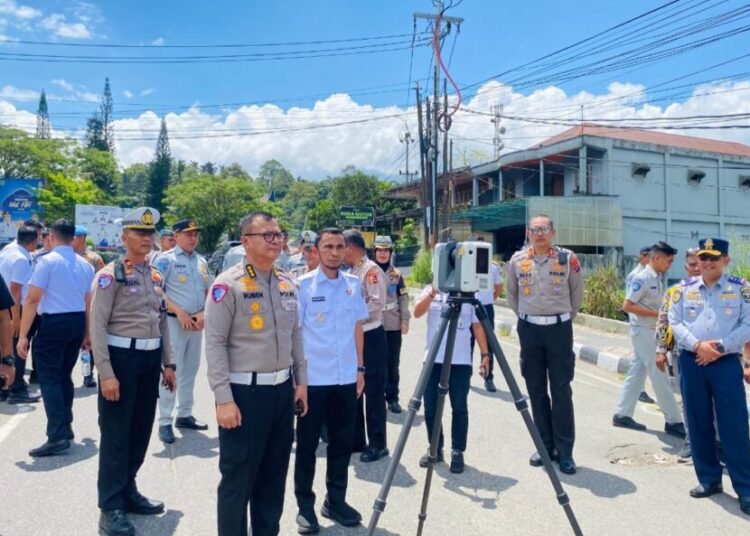 Tim TAA Korlantas Mabes Polri bersama jajaran Ditlantas Polda Sumbar lakukan olah TKP kecelakaan Bus ALS, Rabu (7/5).