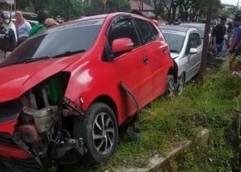 Video: Kecelakaan Beruntun di Padang