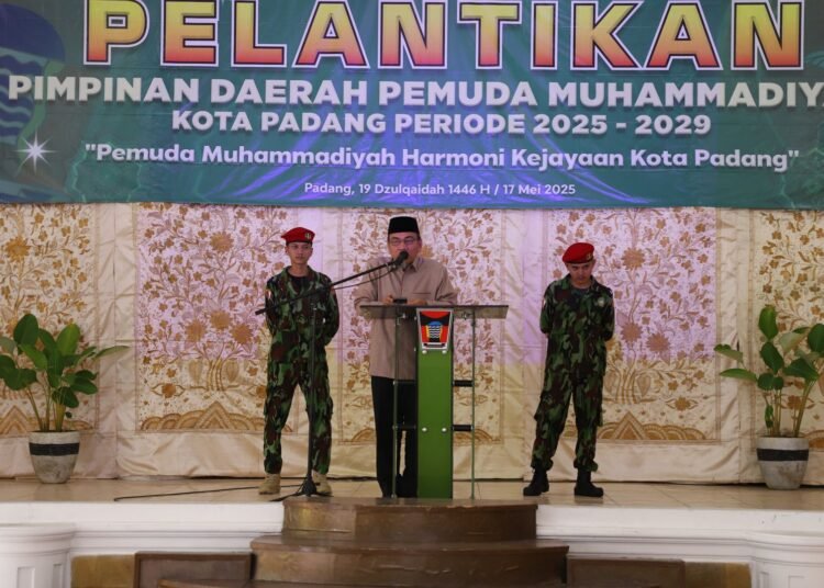 Wakil Wali Kota Padang, Maigus Nasir, menghadiri acara pelantikan pengurus Pimpinan Daerah Pemuda Muhammadiyah Kota Padang periode 2025-2029. (foto: Diskominfo Padang).