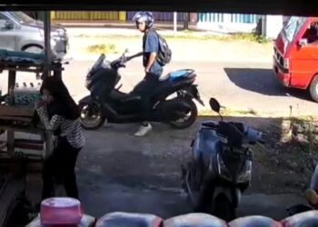 Video: Detik-detik Pemuda di Padang Nekat Pertontonkan Alat Kelamin