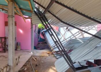 14 Rumah di Tanah Datar Rusak, 2 Pelajar Luka Angin Puting Beliung 