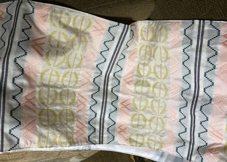 Tenunan songket belang harimau karya Vonny Andria. Foto: IST