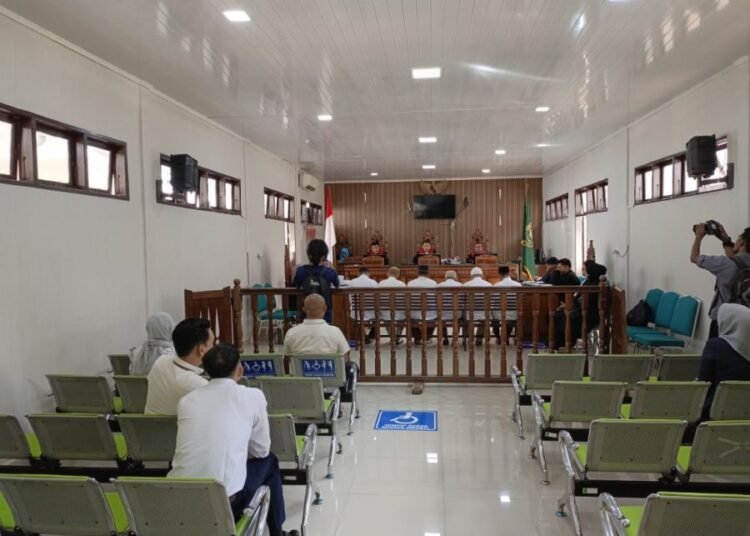 Sidang tuntutan terhadap enam terdakwa dalam kasus peredaran ganja di Pengadilan Negeri Lubuk Sikaping. Dok. Kejati Sumbar