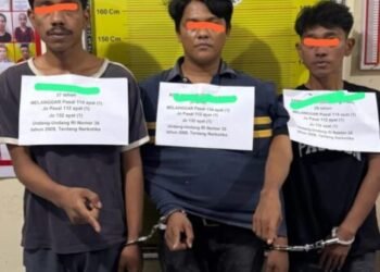 Tiga Pengedar Diciduk Polisi di Tanah Datar, 23 Paket Sabu Disita