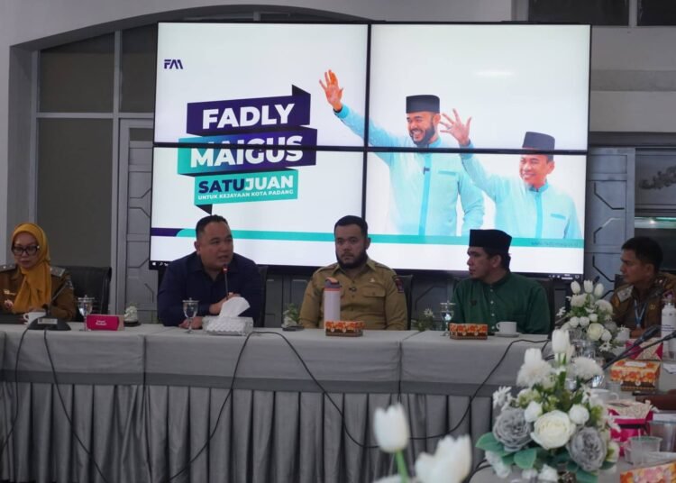 Rapat persiapan Festival Halal Week digelar pada Senin (16/6/2026) di Gedung Putih, Rumah Dinas Wali Kota Padang, dan dipimpin langsung oleh Wali Kota Padang, Fadly Amran