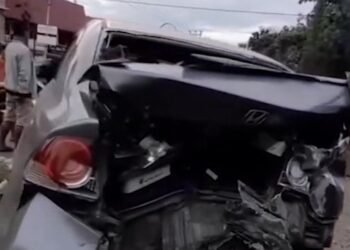 Video: Kecelakaan Beruntun di Padang, Tiga Kendaraan Ringsek Parah
