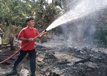 Ibu Sedang Salat, Seorang Anak di Agam Bakar Rumah