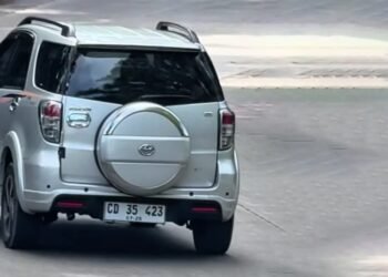 Mobil Berpelat Diplomatik Beredar di Padang, Warganet Heboh dan Penasaran