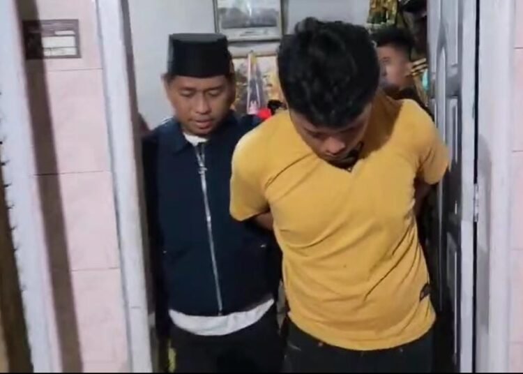 Terduga pelaku mutilasi ditangkap polisi.