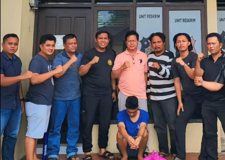 Pada Sabtu (16/6) Polisi menangkap MR, terduga pencuri di sebuah rumah di Pasar Durian Kilangan, Jorong Durian Kilangan, Nagari Kinali, Kecamatan Kinali, Pasaman Barat. Foto: Polsek Kinali