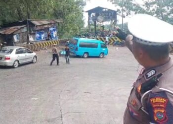 Arus Lalu Lintas di Sitinjau Lauik Normal Setelah Macet Parah Dua Hari