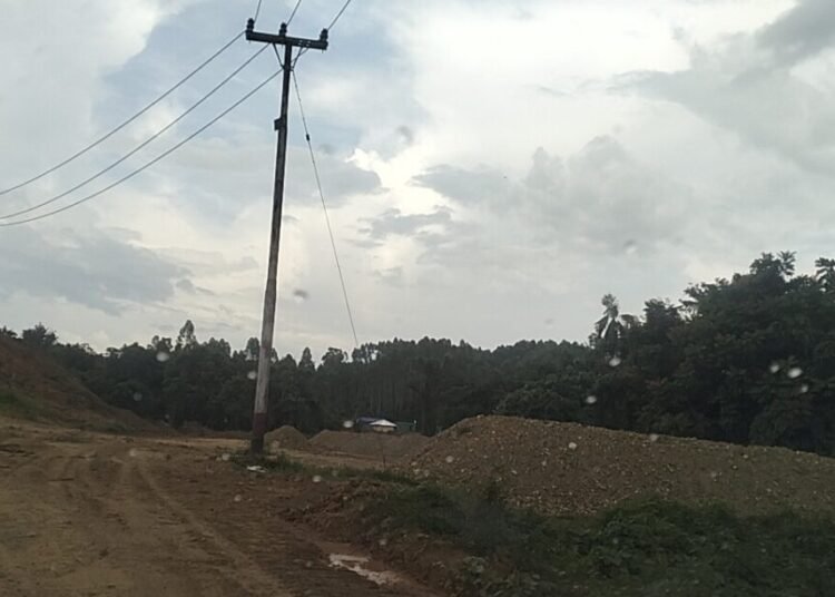Tumpukan Material Sirtu Galian C di lokasi Konsesi PT Bukit Raya Mudisa.