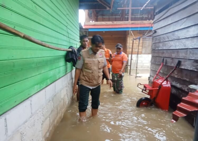 Salah satu titik banjir di Mentawai, Selasa (10/6).