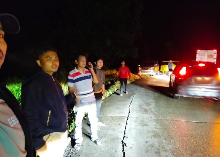 Mobil masuk jurang Sitinjau Lauik Padang, Senin (9/6) dini hari