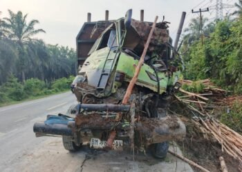 Dua Mahasiswi Asal Padang Pariaman Tewas dalam Kecelakaan Beruntun di Jalintim Riau