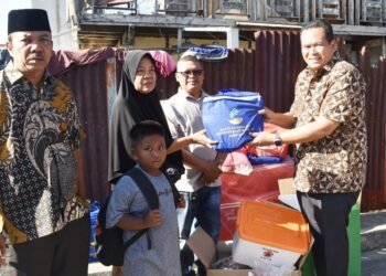 Wali Kota Pariaman Salurkan Bantuan untuk Warga Terdampak Kebakaran