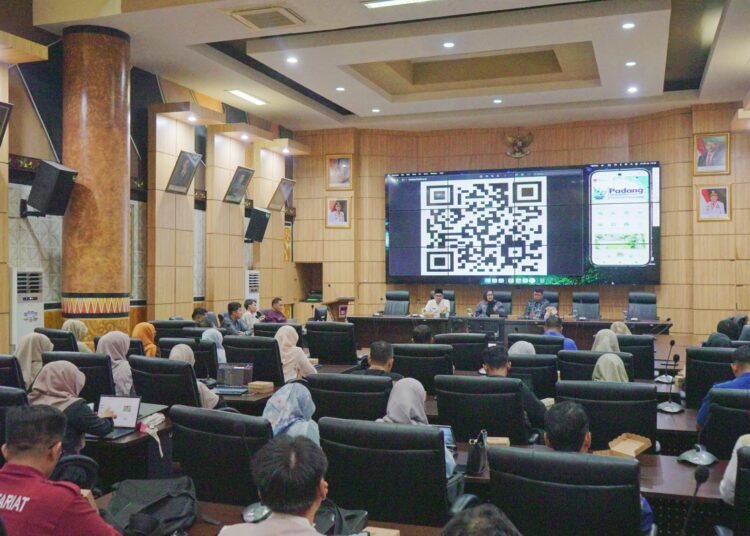 Sosialisasi “Padang Mobile di Balai Kota Padang, Jumat (25/7/2025).