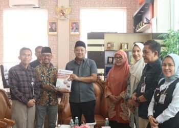 KPU Dharmasraya Serahkan Laporan Hasil Pilkada 2024 ke DPRD Dharmasraya
