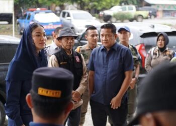 Ketua DPRD Dharmasraya Apresiasi Bupati atas Penghimpunan Bantuan CSR untuk Korban Banjir