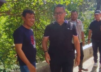 Dukung Geopark ke UNESCO, Wali Kota Bukittinggi dan Warga Gelar Aksi Bersih Ngarai Sianok