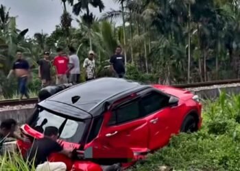 Toyota Raize Tertabrak Kereta Api di Padang Pariaman, Begini Kondisi Pengemudi
