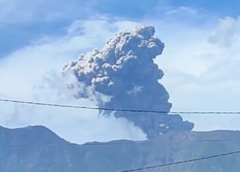 Video: Detik-Detik Gunung Marapi Sumbar Erupsi Hari Ini, Kolom Abu Capai 1.200 Meter