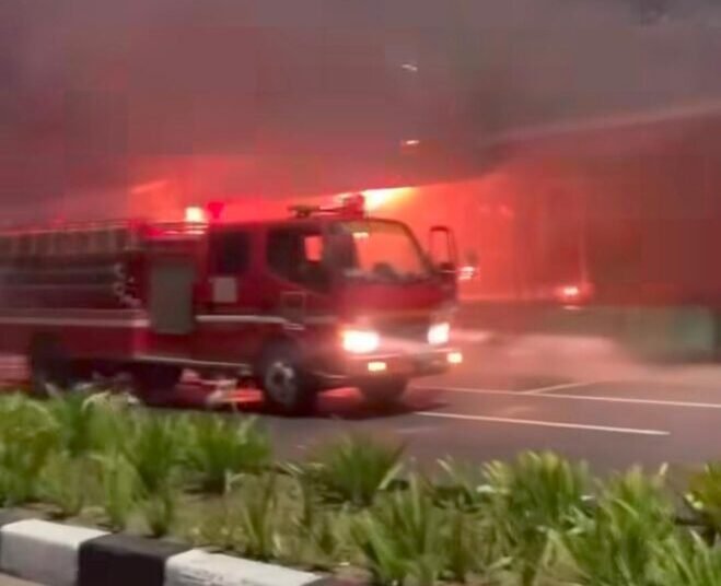 Kebakaran toko di kawasan Taplau Padang, Minggu (20/7) pagi