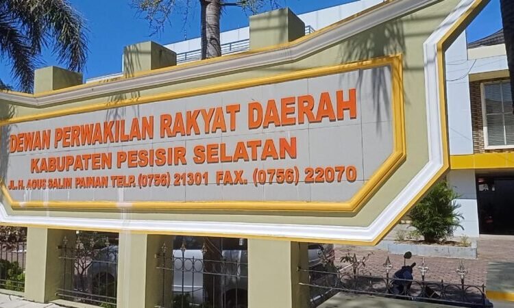 Kantor DPRD Pesisir Selatan. Foto: Afrizal