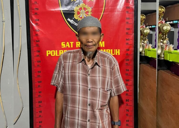 Unit PPA Sat Reskrim Polres Payakumbuh mengamankan seorang pria lansia terkait perbuatan asusila.
